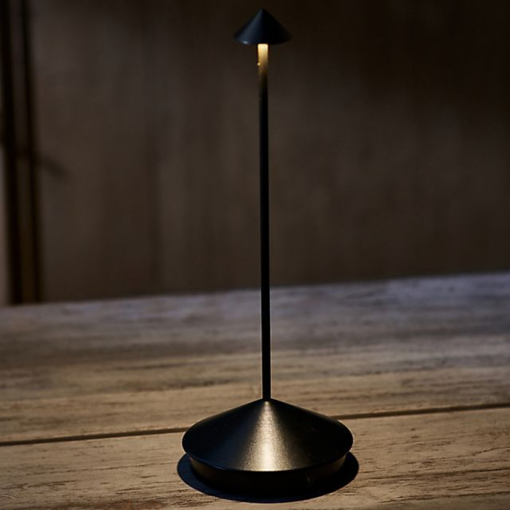 luminária de mesa,
luminária de mesa led,
abajur de sala,
luminaria para estudo,
luminaria de mesa dourada,
luminaria de mesa led,
luminária para mesa de jantar,
luminária de led de mesa,
luminaria estudo,
luminária para estudo,