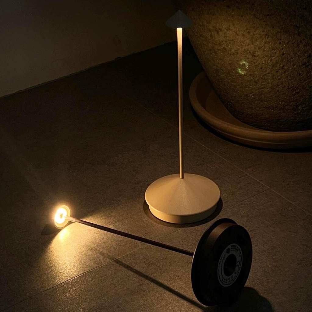 luminária de mesa,
luminária de mesa led,
abajur de sala,
luminaria para estudo,
luminaria de mesa dourada,
luminaria de mesa led,
luminária para mesa de jantar,
luminária de led de mesa,
luminaria estudo,
luminária para estudo,