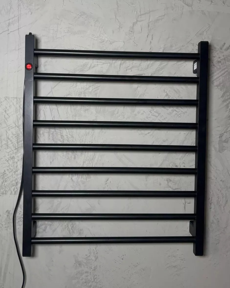 toalheiro térmico,
toalheiro aquecido,
toalheiro termico preto,
toalheiro eletrico 220v,
toalheiro termico inox,
toalheiro termico fio oculto,
toalheiro eletrico,
secador de toalhas elétrico,
aquecedor toalhas,
toalheiro,
toalheiro para banheiro,
porta toalha banheiro,
