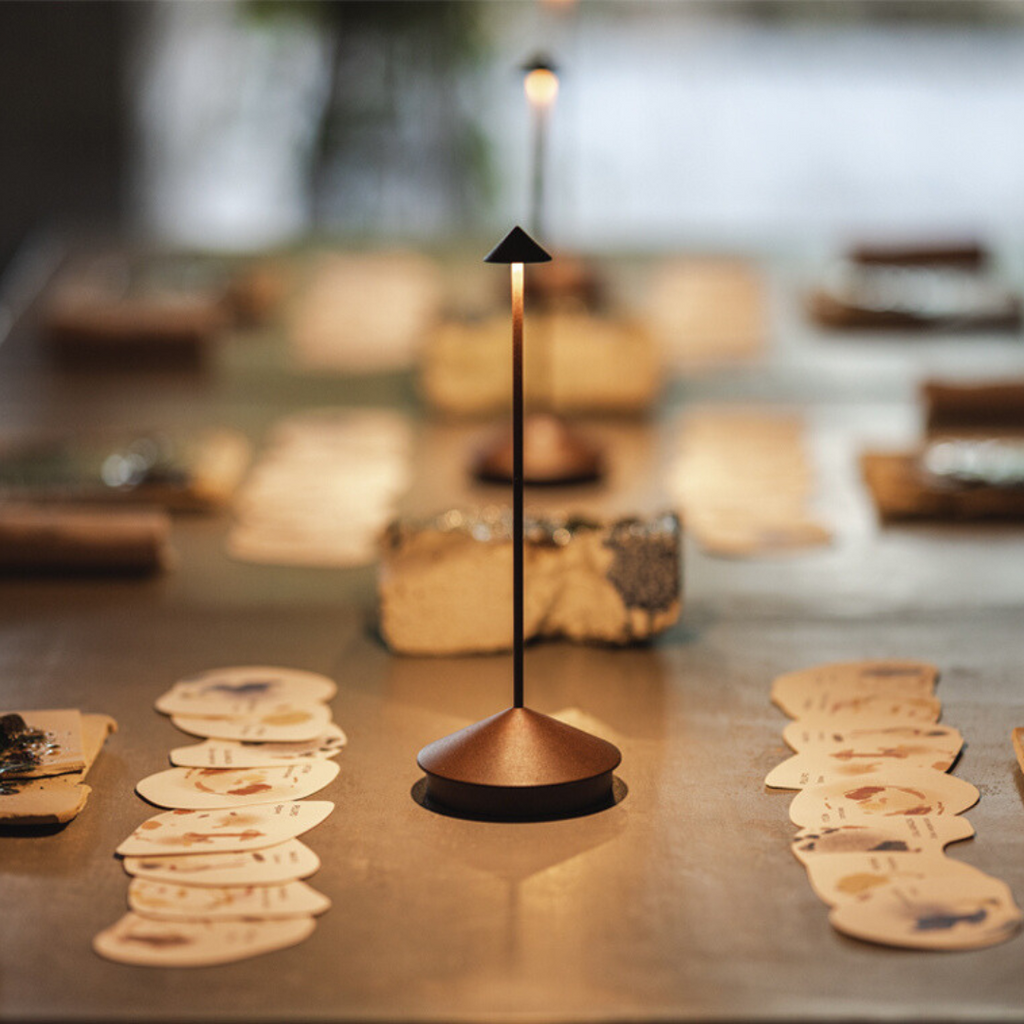 luminária de mesa,
luminária de mesa led,
abajur de sala,
luminaria para estudo,
luminaria de mesa dourada,
luminaria de mesa led,
luminária para mesa de jantar,
luminária de led de mesa,
luminaria estudo,
luminária para estudo,