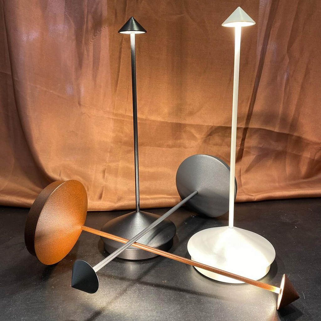 luminária de mesa,
luminária de mesa led,
abajur de sala,
luminaria para estudo,
luminaria de mesa dourada,
luminaria de mesa led,
luminária para mesa de jantar,
luminária de led de mesa,
luminaria estudo,
luminária para estudo,