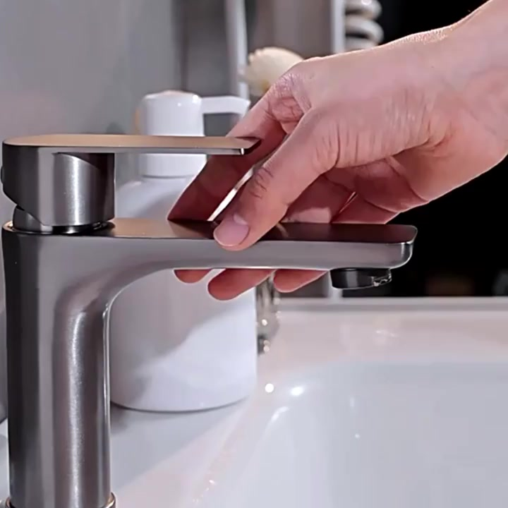 Torneira Para Banheiro Lavabo Luxo Inox Modelo Louise