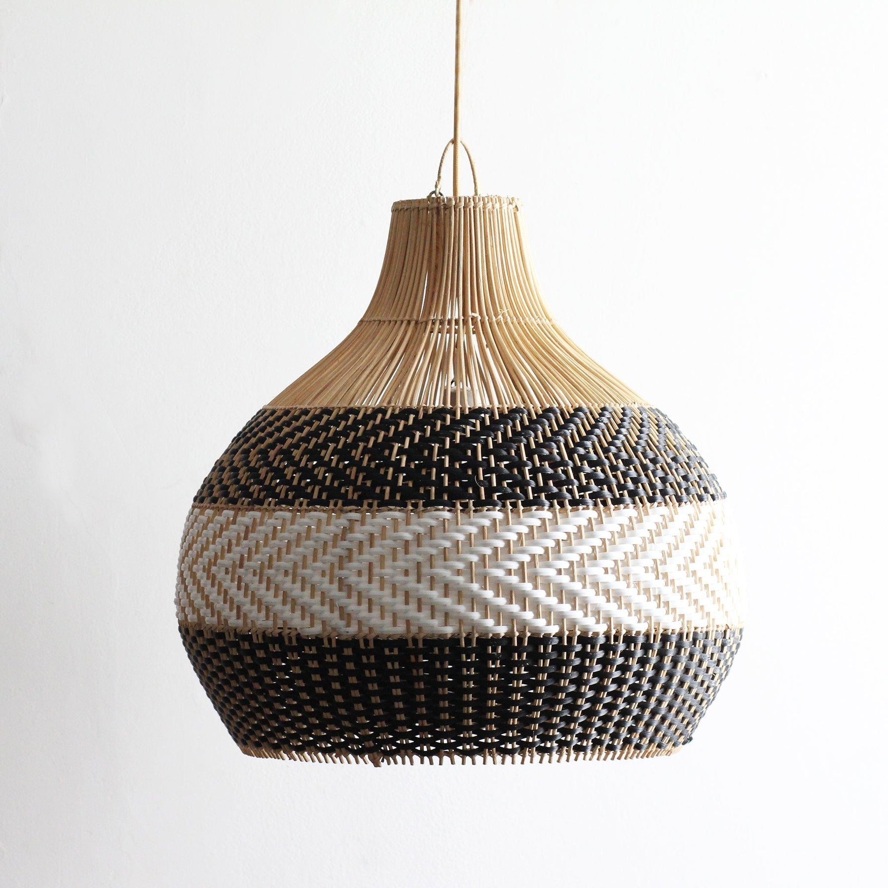 luminária pendente rustica, luminaria pendente, pendente, Luminária Pendente Rattan, luminaria de bambu,