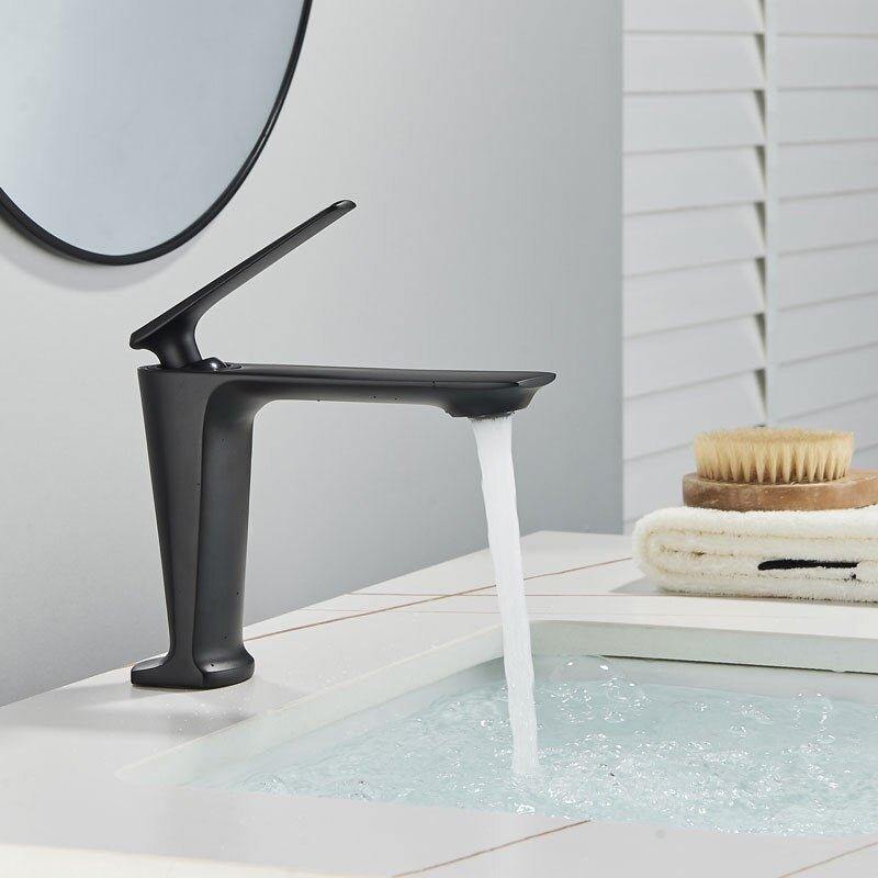 torneira banheiro, torneira do banheiro, torneira de pia banheiro, torneira gourmet banheiro, torneira monocomando banheiro, torneira preta banheiro, torneira gourmet preta,