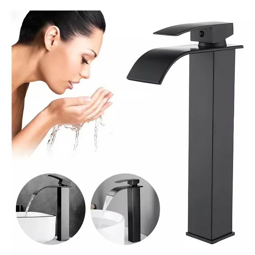 Torneira Banheiro Cascata Alta Monocomando preta em ambiente de lavabo
