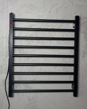 toalheiro térmico,
toalheiro aquecido,
toalheiro termico preto,
toalheiro eletrico 220v,
toalheiro termico inox,
toalheiro termico fio oculto,
toalheiro eletrico,
secador de toalhas elétrico,
aquecedor toalhas,
toalheiro,
toalheiro para banheiro,
porta toalha banheiro,
