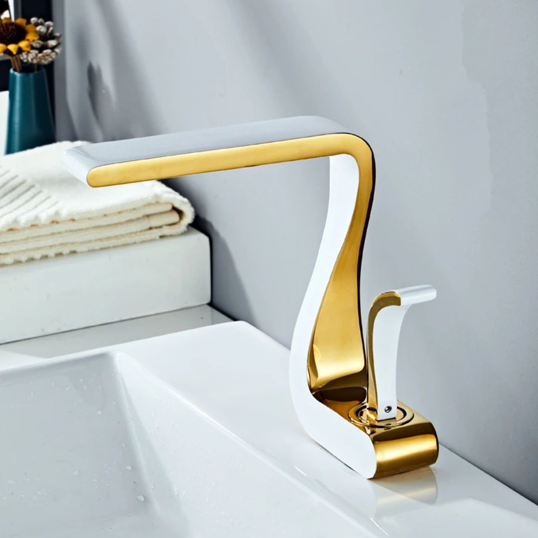 Torneira Para Banheiro Monocomando - AquaSleek — Dourado