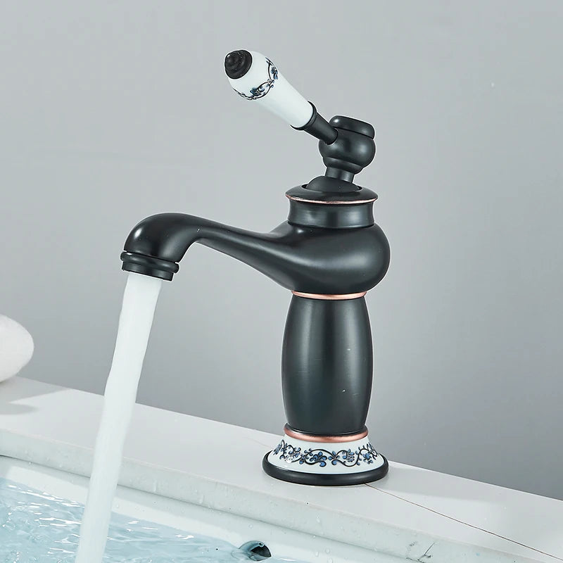 Torneira Monocomando Para Banheiro Modelo Antique Bica Baixa — Preto