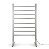 Toalheiro termico eletrico prata com base de chao e oito barras em fundo branco