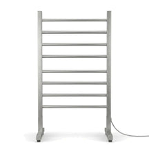 Toalheiro termico eletrico prata com base de chao e oito barras em fundo branco