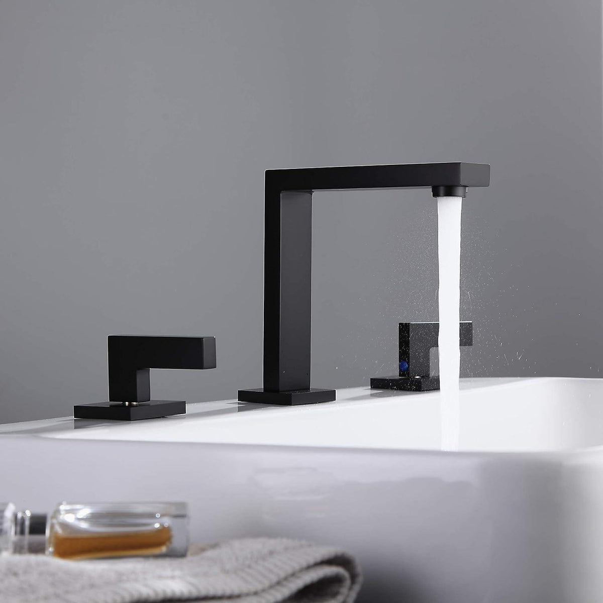 Torneira Gourmet Para Banheiro Monocomando - Ravenna — Preto
